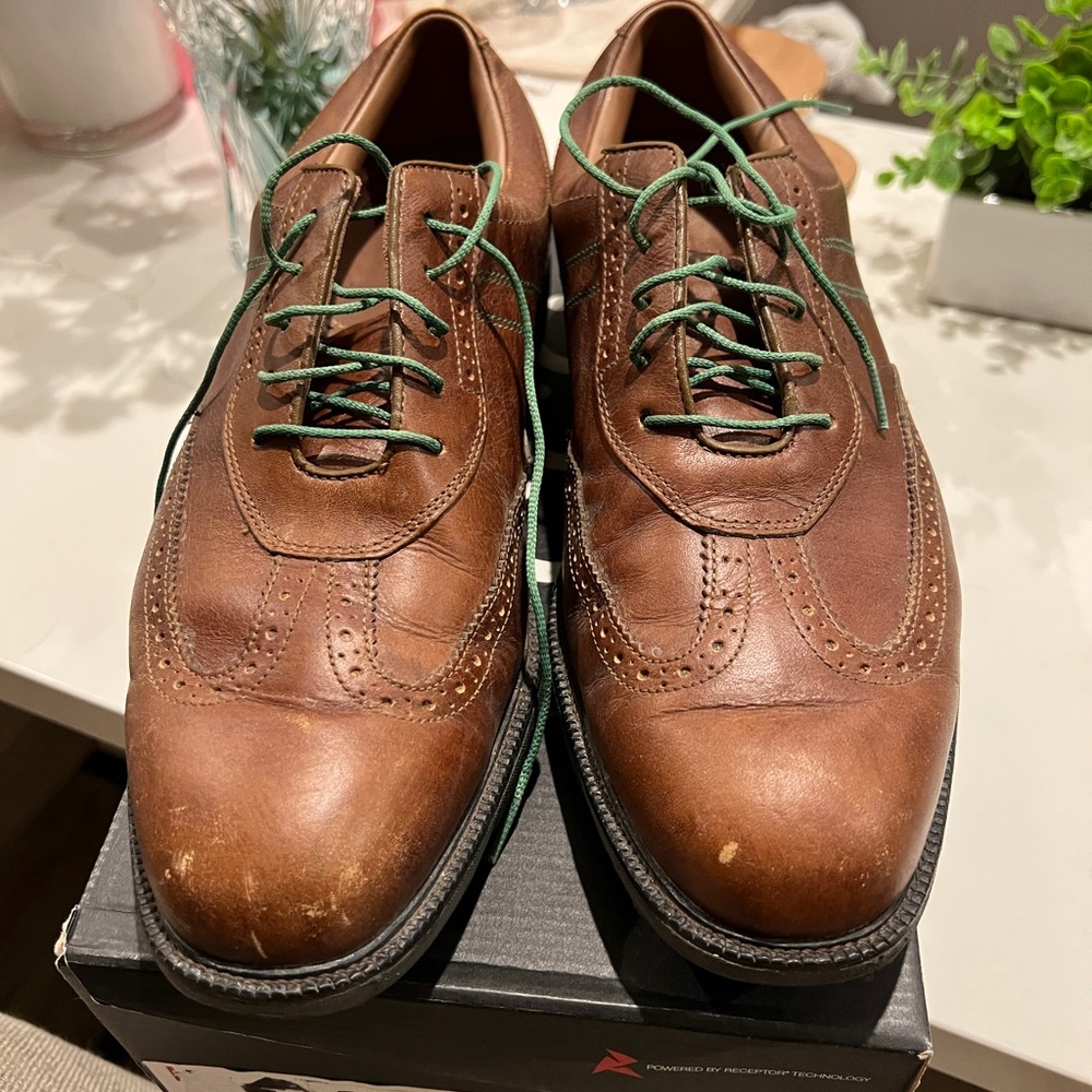 Mens Icon all leather brown golf shoes size 10.5 wide